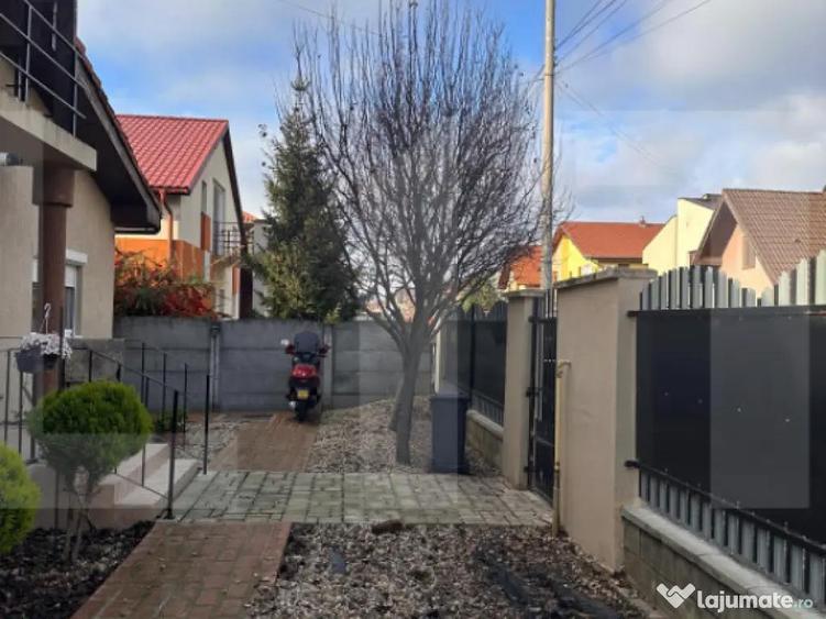 Casa spa?ioasa, de vanzare, cu 4 camere, 120 mp, zona Sel - 5