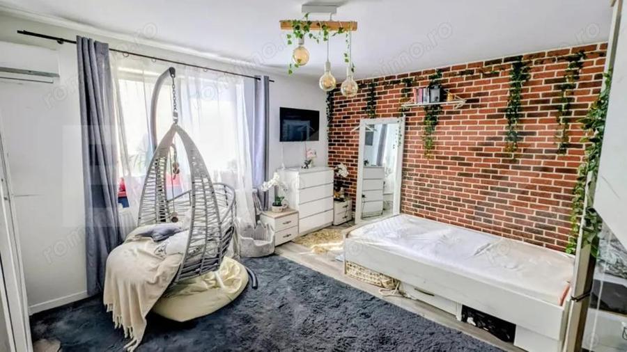 Apartament cu 2 camere, decomandat, etajul 2, cetate - 1