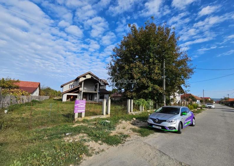 Casa construc?ie noua, situata in Pe?ti?ani