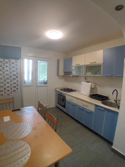 12 minute Metrou Aparatorii Patriei Apartament 3 Camere Mobilat Modern - 17