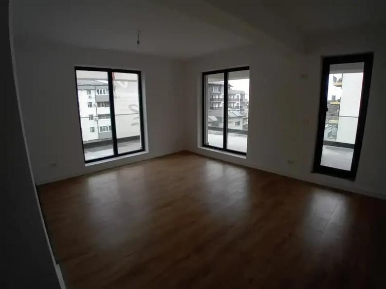 Titan Pallady metrou Apartament 3 Camere terasa 43mp mutare imediata - 3