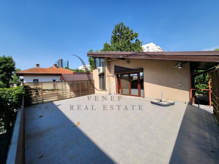 Vila 8 camere 3 bucatarii 3 bai 1 terasa 281 mp Barbu Vacarescu Stefan cel Mare - 19