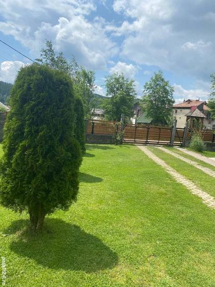 Casa cu gr din cu o suprafa?a de 840 mp - 11
