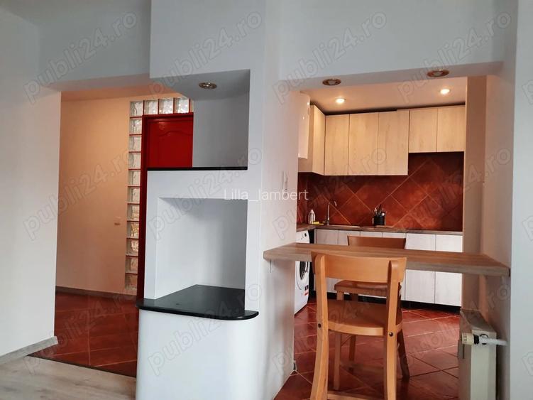 Unirii, Bd.Coposu, Cofetaria Agapitos, bloc 1990, renovat, mobila noua, design chic