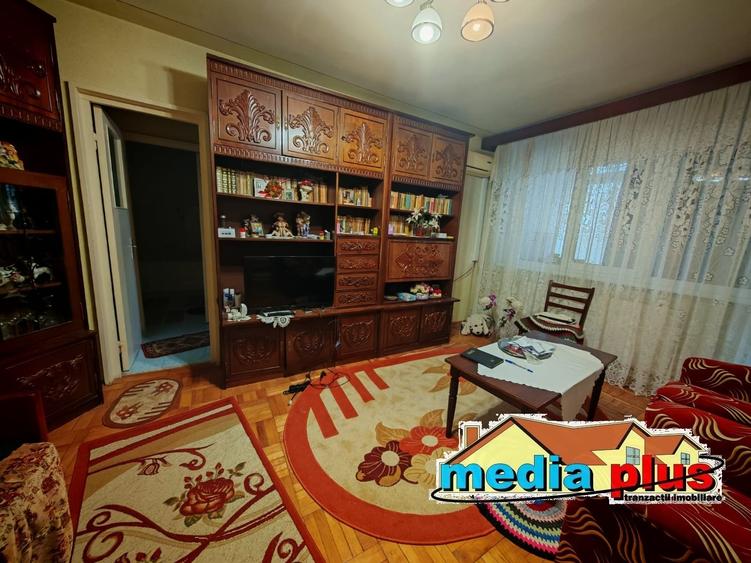 De  vânzare apartamet cu 2 camere Micro 16 - 3