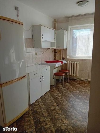 Inchiriez apartament cu 2 camere - 2