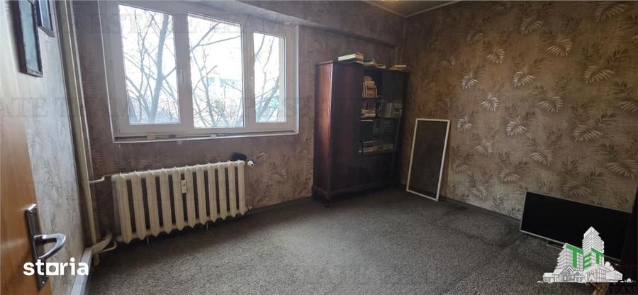 Apartament cu 3 camere decomandat în Clucerului