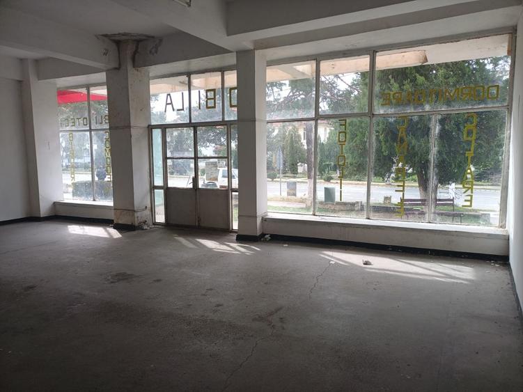 Inchiriez Spatiu Comercial in Bumbești-Jiu, str Parangului - 5