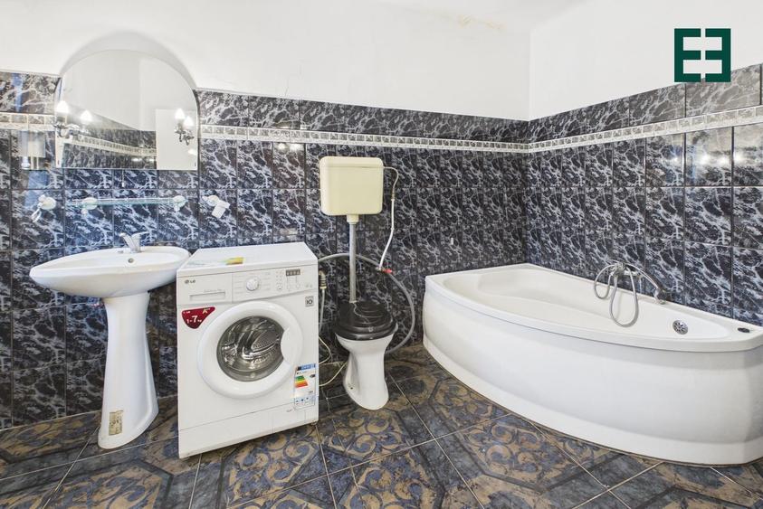 Casă individuală cu 2 camere cu Canalizare în Aradul Nou