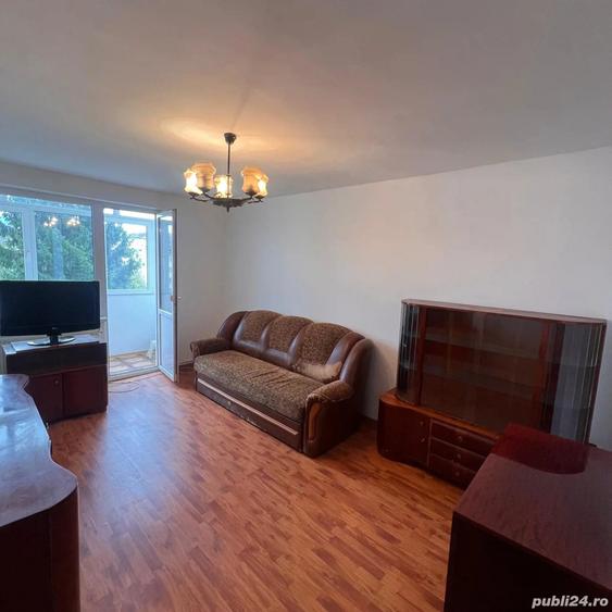 Apartament in Vulcan (Hunedoara), ultracentral, mobilat - 1