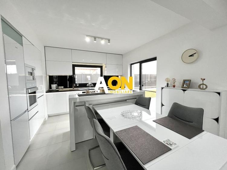 Casa individuala superfinisata, 3 camere, 2 bai,  500mp teren - 3