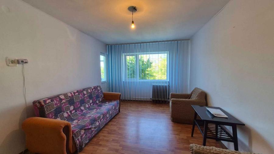Garsoniera cf 1 in Onesti langa piateta, etaj 2. 0757.678.898 - 5