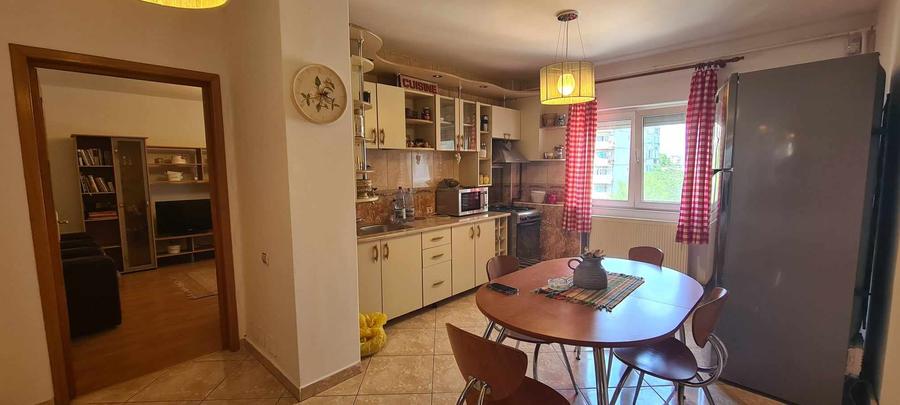 Vitan-Nucului, cf1Dec, 5/8, liber, mobilat, utilat, centrala termica proprie - 3