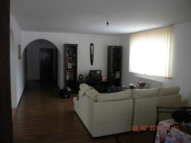 Vand casa la 120 km de Bucuresti. - 2