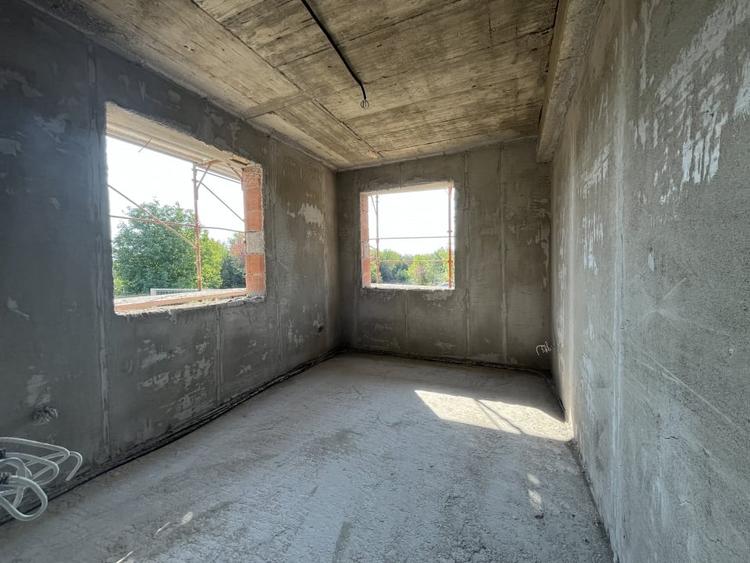 De vanzare vila individuala 6 camere finisaje premium zona Laguna Albastra - 12