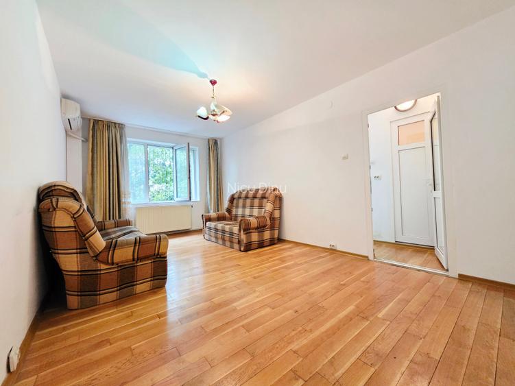 De Vânzare Apartament 4 Camere /Zona Crângași