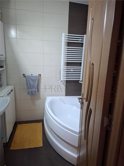 Apartament cu 2 camere decomandat în Dâmbovița