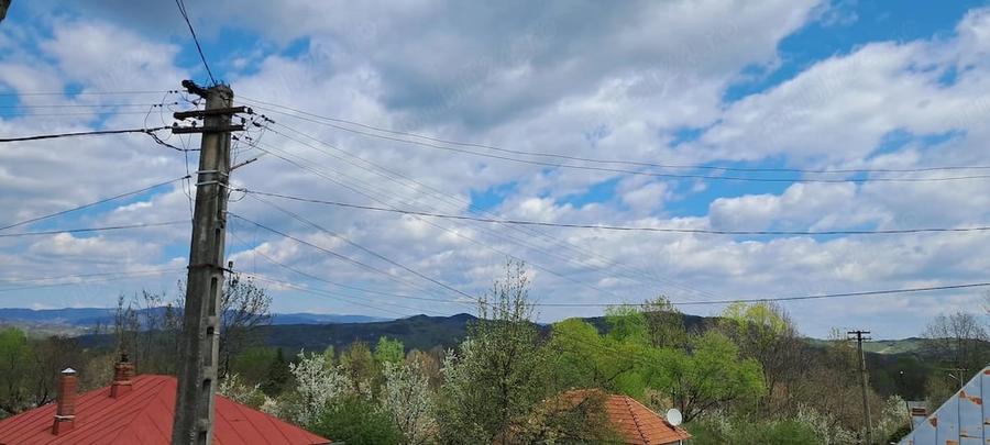 Teren de 2671 mp, în Plai