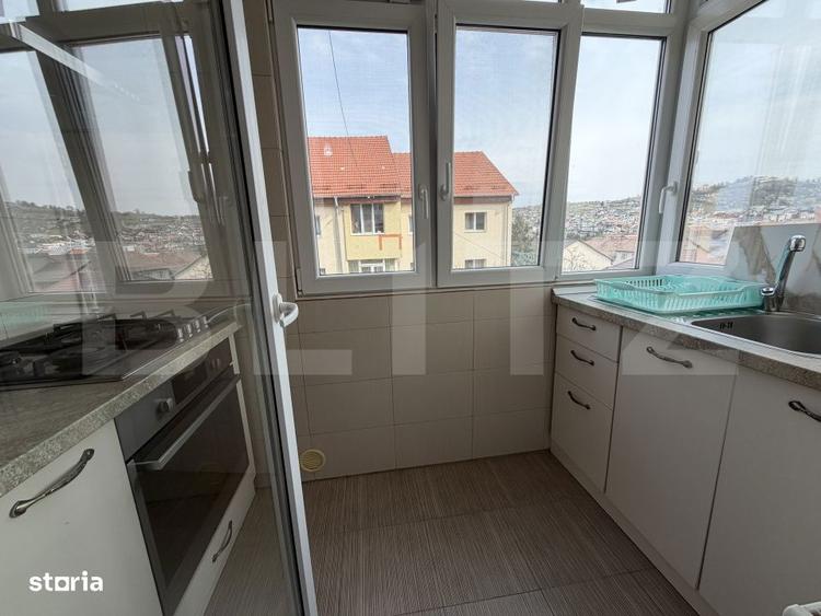 Apartament cu 3 camere decomandat în Central
