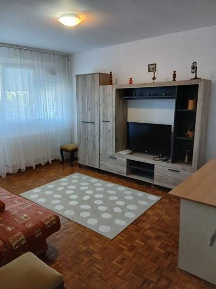 Apartament cu 2 camere decomandat în Eroii Revoluției