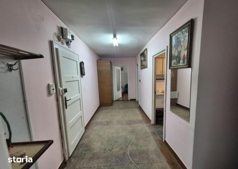 Apartament cu 2 camere decomandat în Central