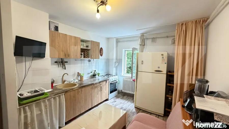 Apartament cu 2 camere semidecomandat în Central