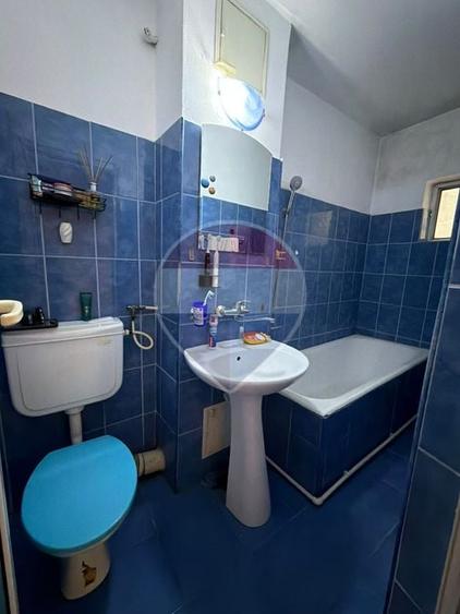 Apartament cu 2 camere decomandat în 1 Mai