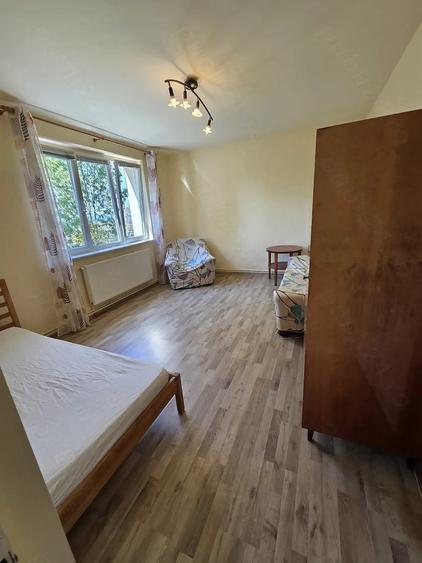 Apartament cu 2 camere decomandat în Dealul Cetății