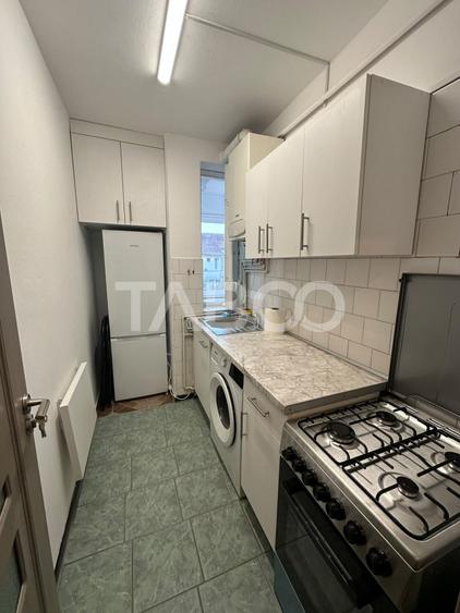 Apartament cu 2 camere nedecomandat, mobilat în Mihai Viteazul