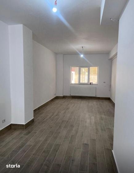 Spațiu comercial, de 55 mp, în Central