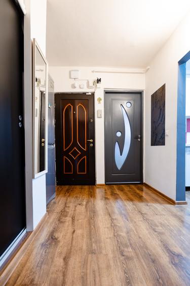 Apartament 2 camere decomandat, centrala, etaj 3 - Alfa - 8