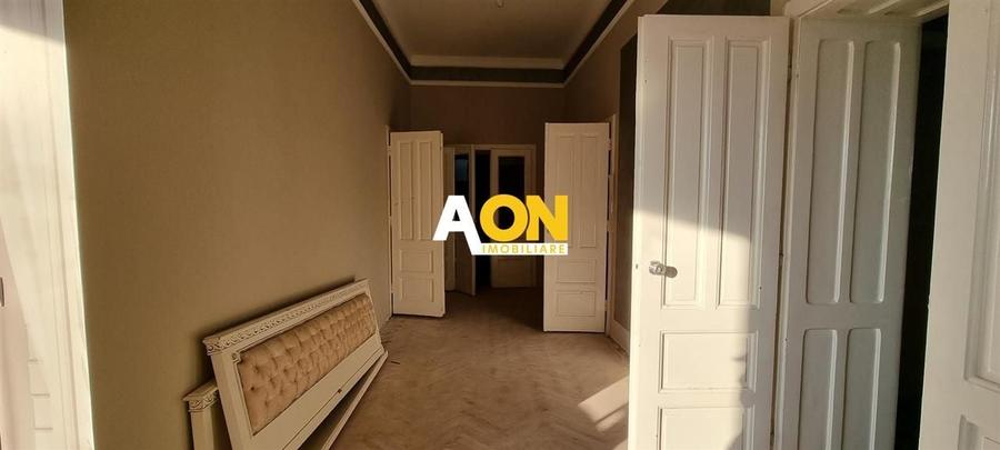 Spatiu Comercial Renovat cu Curte Interioara 7 Euro/mp - 3