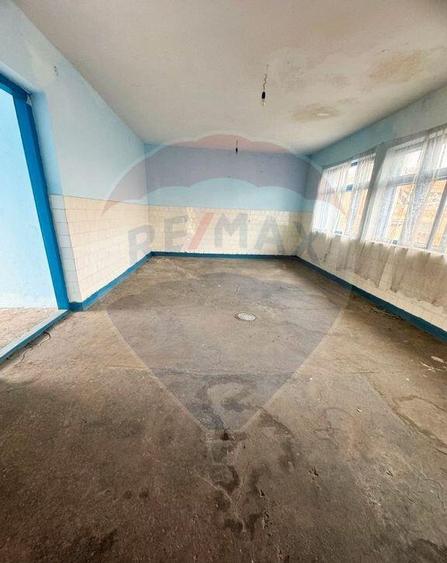 Spa?iu comercial/ teren pretabil materiale constructii, ... - 8