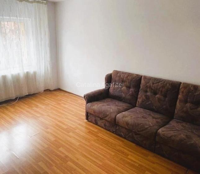 Apartament cu 2 camere decomandat în Răcădău Apartament cu 2 camere decomandat în Răcădău