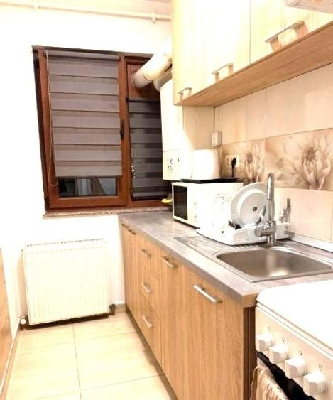 Apartament cu 3 camere semidecomandat în Tomis Nord