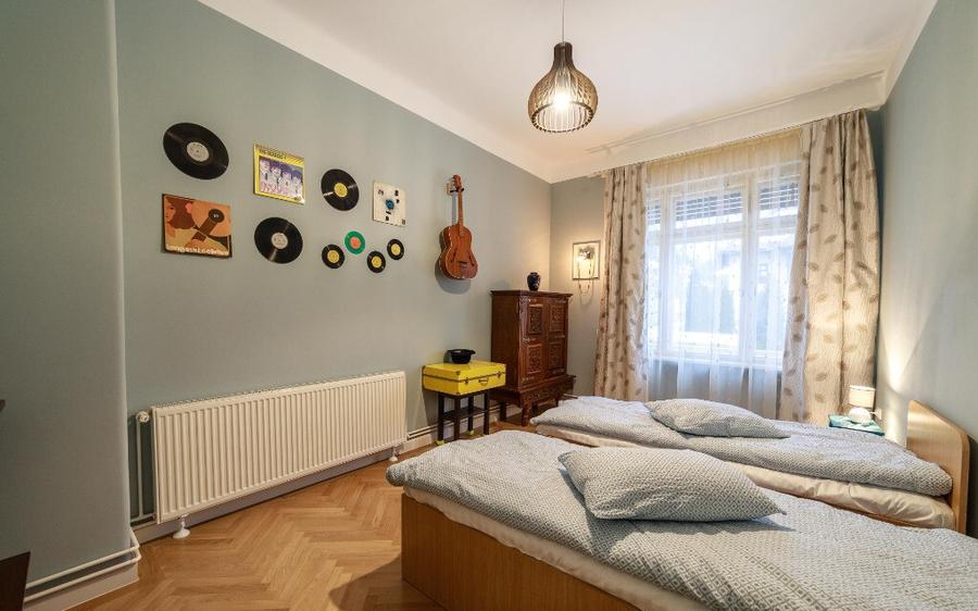 Apartament de inchiriat in casa, 4 camere, Central Brasov - 10