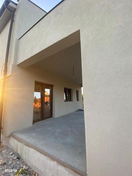 Proprietar Vand Casa TERMO PASIVA capabila sa functioneze independent - 2