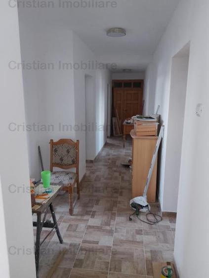 ARTERA PRINCIPALA ,2 Cladiri birouri P+1 si P+2 sup construita 1000 mp - 24