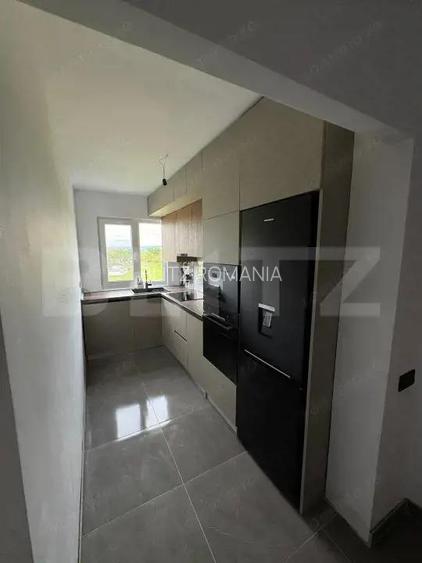 Apartament cu 3 camere, 61,82 mp utili, etaj 4, recent renovat+garaj Apartament cu 3 camere, 61,82 mp utili, etaj 4, recent renovat+garaj