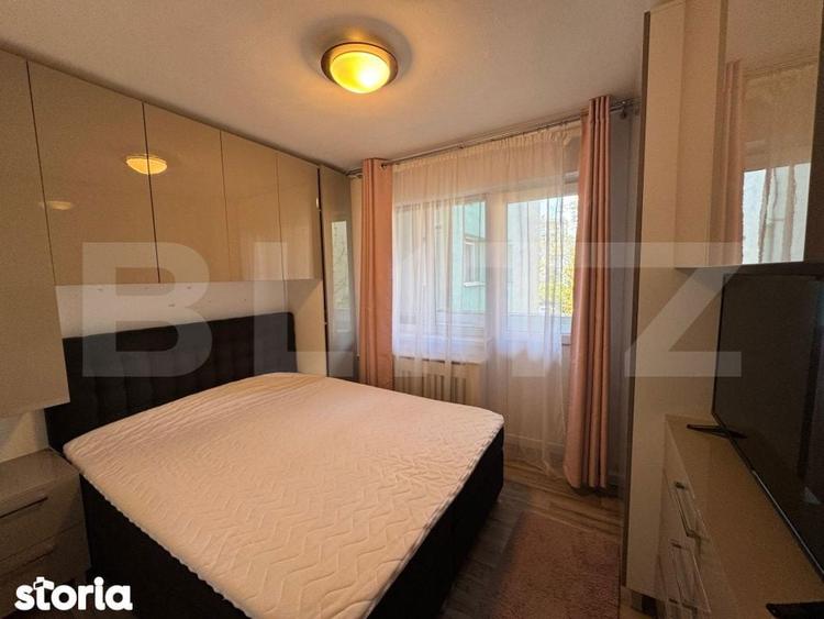 Apartament 3 camere, LUX, decomandat, zona: Primaverii - 1