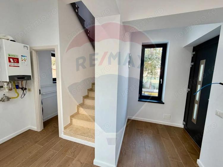 Casa / Vila cu 4 camere de vanzare in zona Dedeman - 16