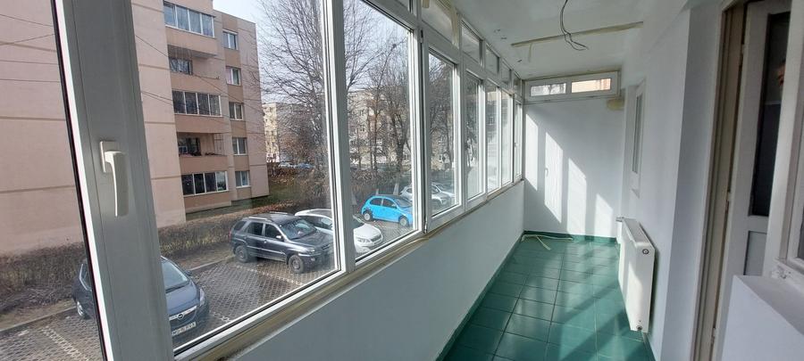 De inchiriat ap 3 camere - str. Surianu - 10