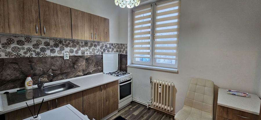 AVIATORILOR, garsoniera in bloc de apartamente - 4