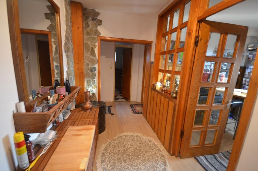 Apartament 3 camere - Decebal - Calea Calarasilor - centrala proprie - 12