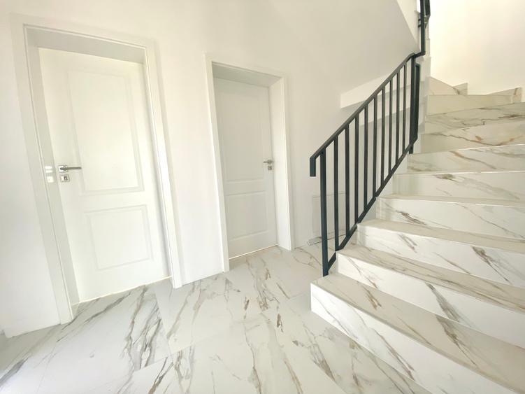 Dezvoltator: Duplex in cartier privat - 4,5 camere, 2 bai cu dormitor la parter - 15