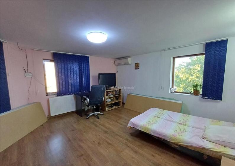 5 camere - 3 bai - 200 mp utili - teren 920 mp - Domnesti - - 10