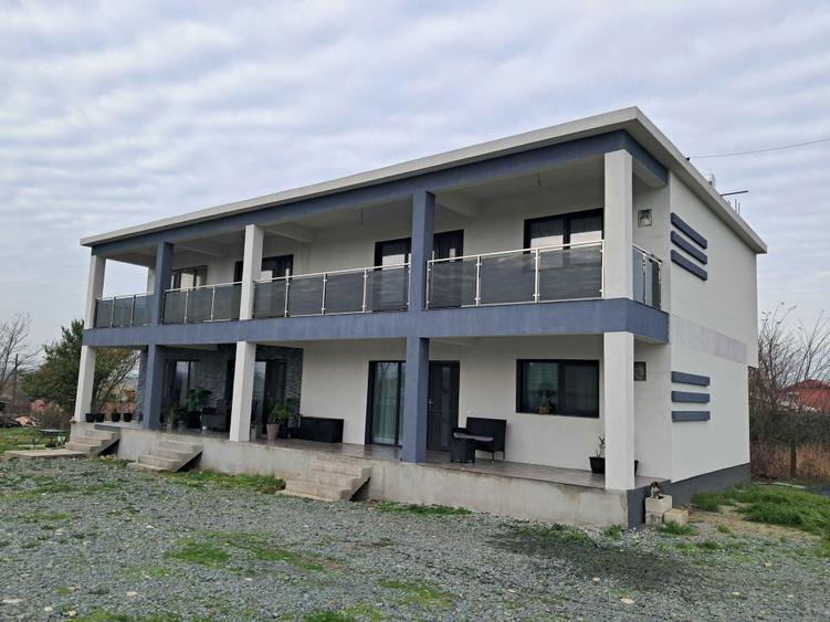 Vila in Tuzla - Oportunitate de afacere tip pensiune si locuire! - 1