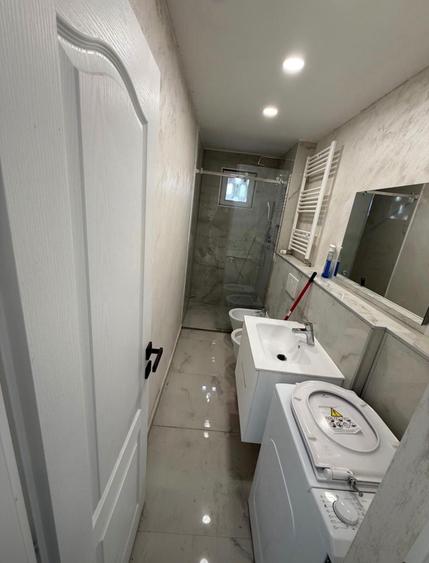 Apartament cu 3 camere de inchiriat - 1