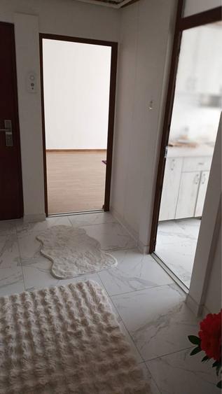 Inchiriez apartament 2 camere - 1