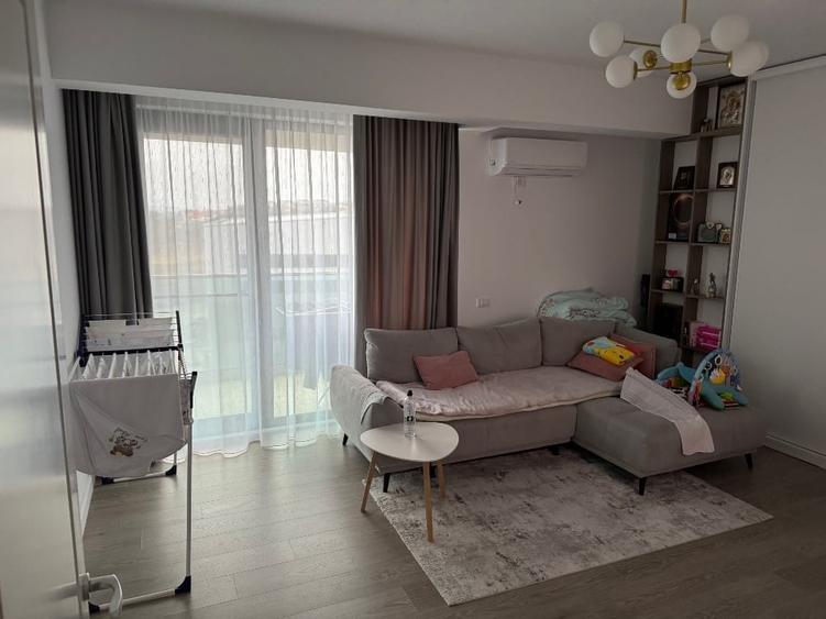 Persoana fizica  vand apartament 2 cam decomandat - 1